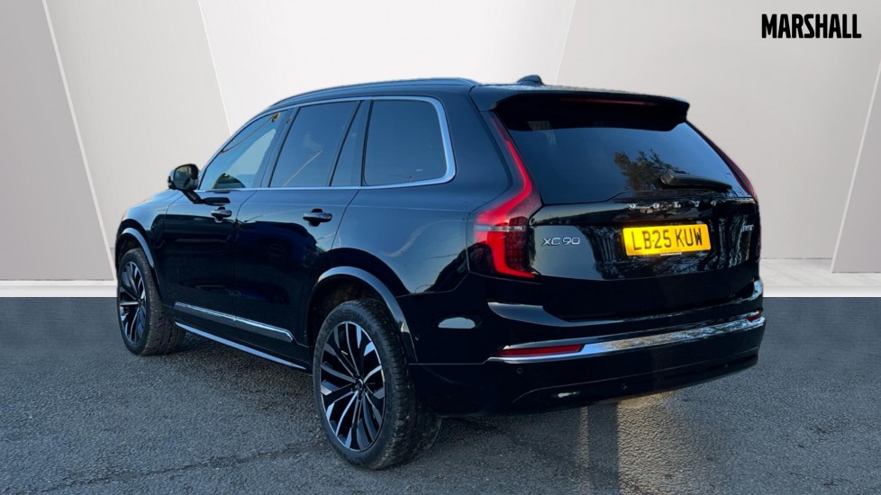 Used Volvo XC90 2025 for sale - 76873329: Photo 2