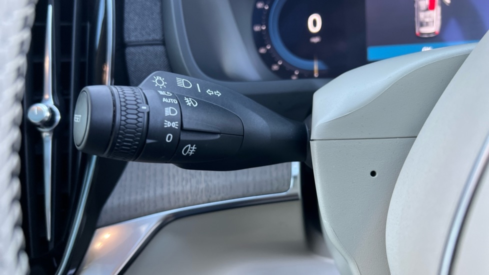 Used Volvo XC90 2025 for sale - 76873329: Photo 27