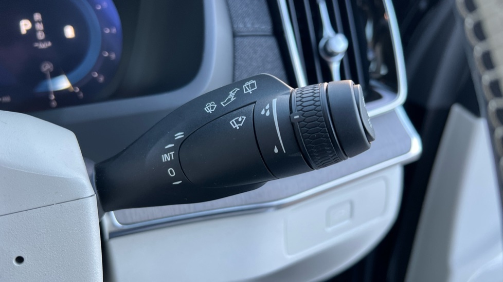 Used Volvo XC90 2025 for sale - 76873329: Photo 28