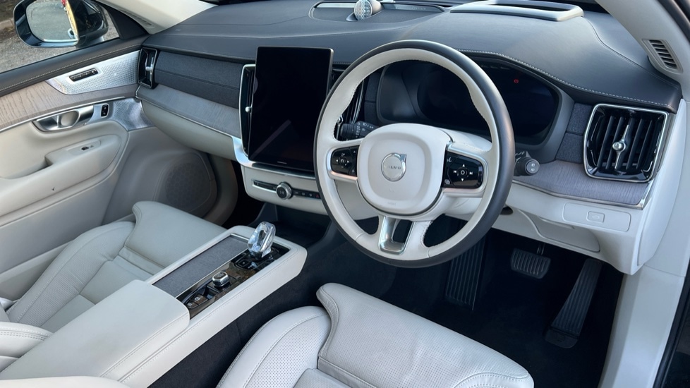 Used Volvo XC90 2025 for sale - 76873329: Photo 5