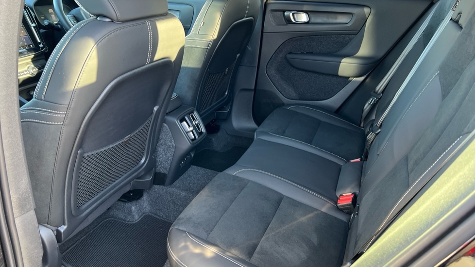 Used Volvo XC40 2024 for sale - 76872713: Photo 10