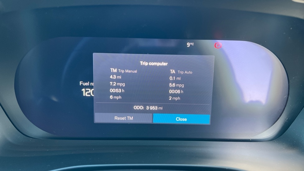 Used Volvo XC40 2024 for sale - 76872713: Photo 11