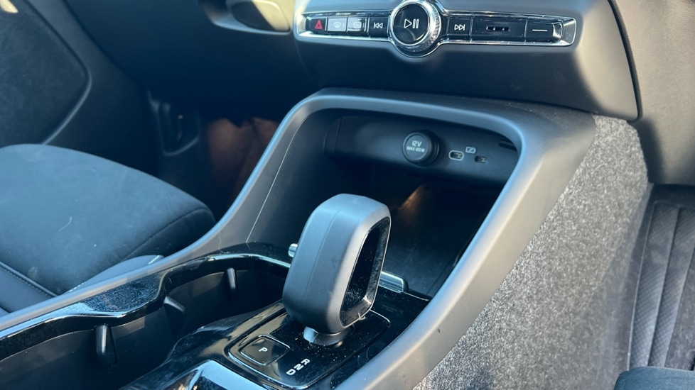 Used Volvo XC40 2024 for sale - 76872713: Photo 14