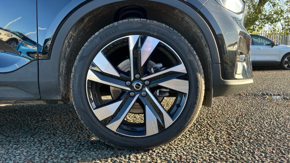 Used Volvo XC40 2024 for sale - 76872713: Photo 16