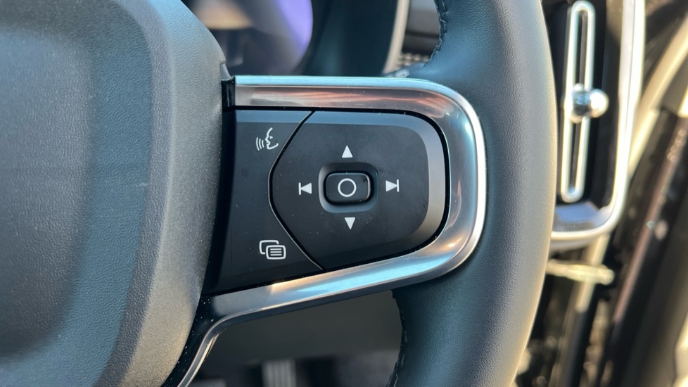 Used Volvo XC40 2024 for sale - 76872713: Photo 19