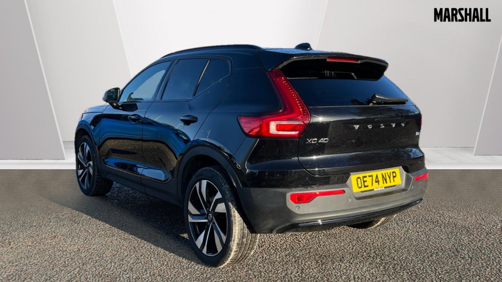 Used Volvo XC40 2024 for sale - 76872713: Photo 2