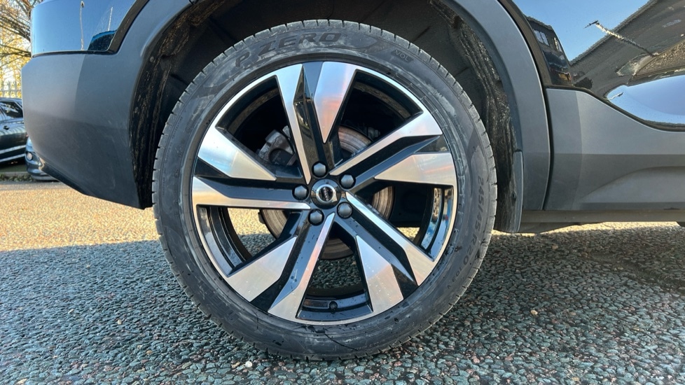 Used Volvo XC40 2024 for sale - 76872713: Photo 24