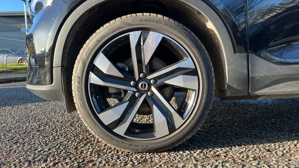 Used Volvo XC40 2024 for sale - 76872713: Photo 25