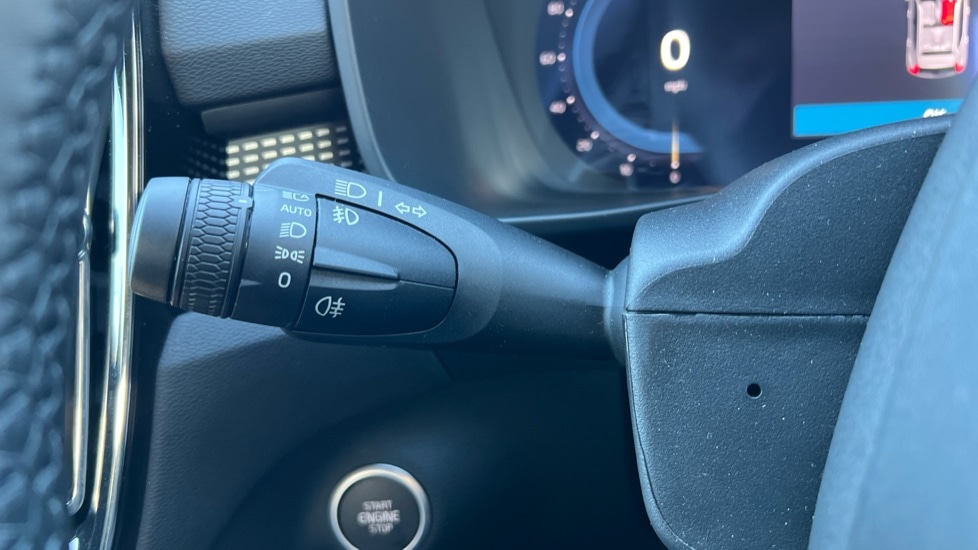 Used Volvo XC40 2024 for sale - 76872713: Photo 27