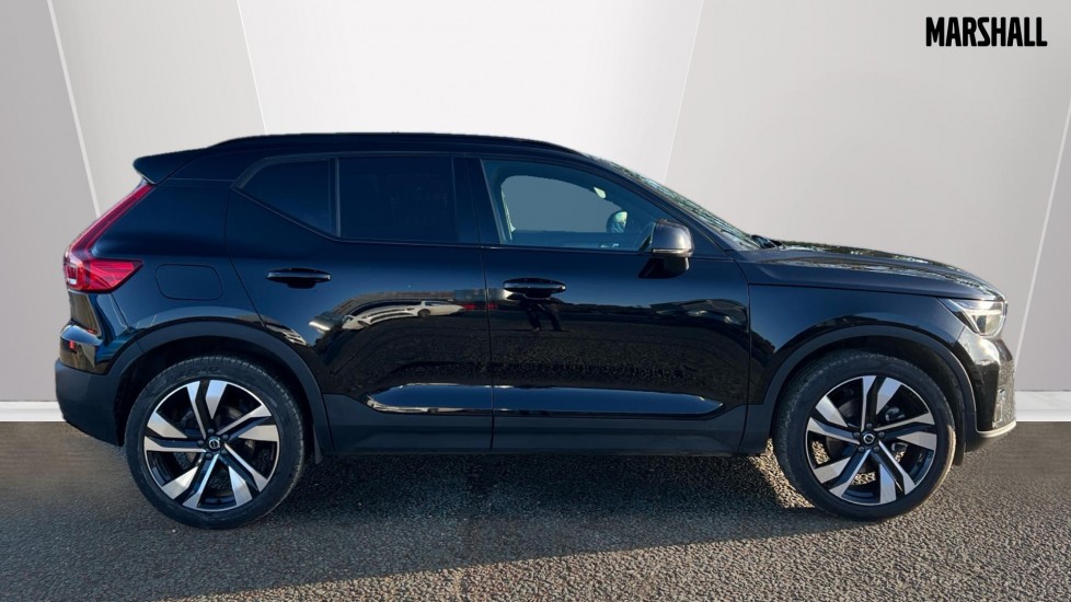 Used Volvo XC40 2024 for sale - 76872713: Photo 3