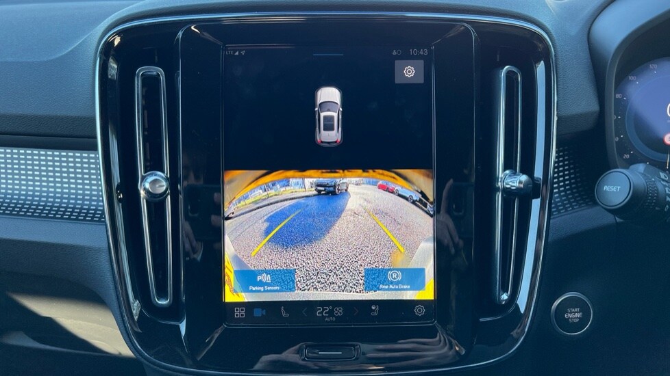 Used Volvo XC40 2024 for sale - 76872713: Photo 32