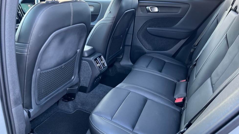 Used Volvo XC40 2024 for sale - 76873325: Photo 10