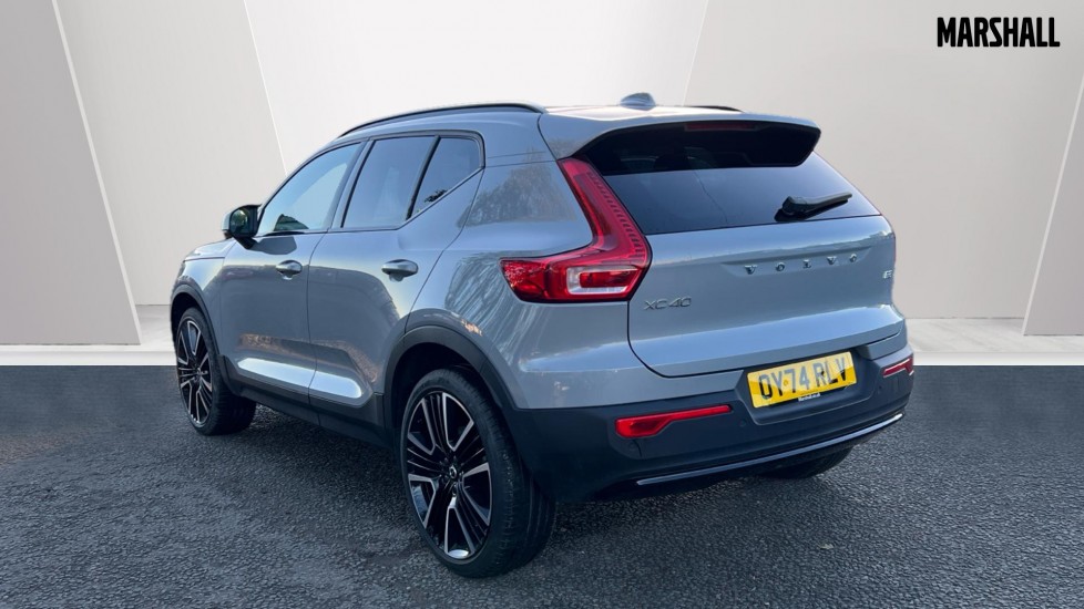 Used Volvo XC40 2024 for sale - 76873325: Photo 2
