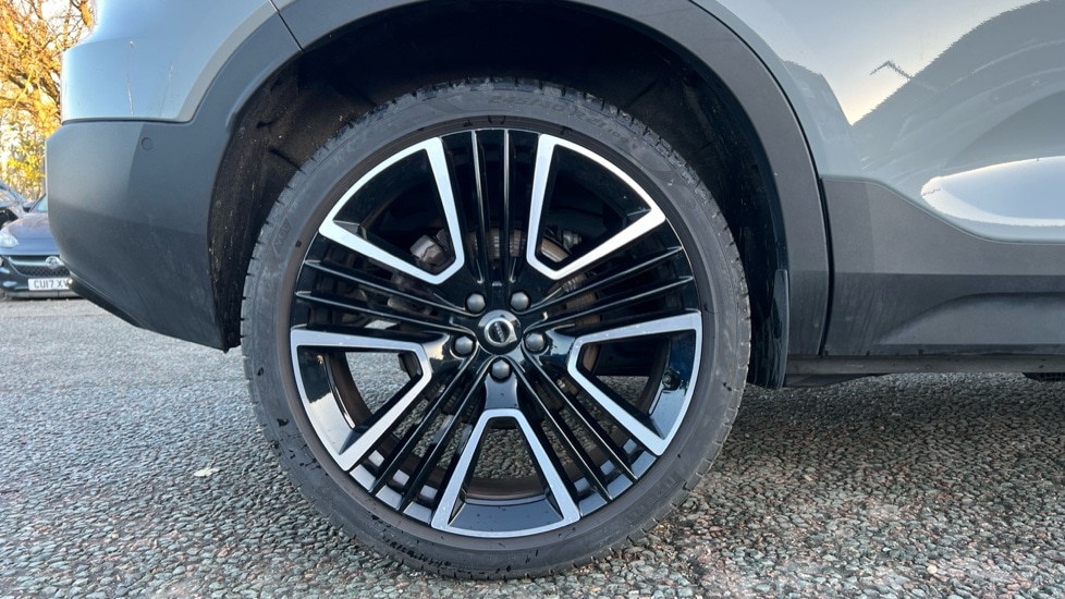 Used Volvo XC40 2024 for sale - 76873325: Photo 24