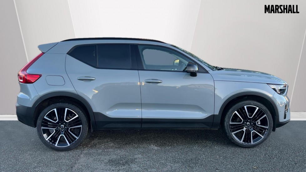 Used Volvo XC40 2024 for sale - 76873325: Photo 3