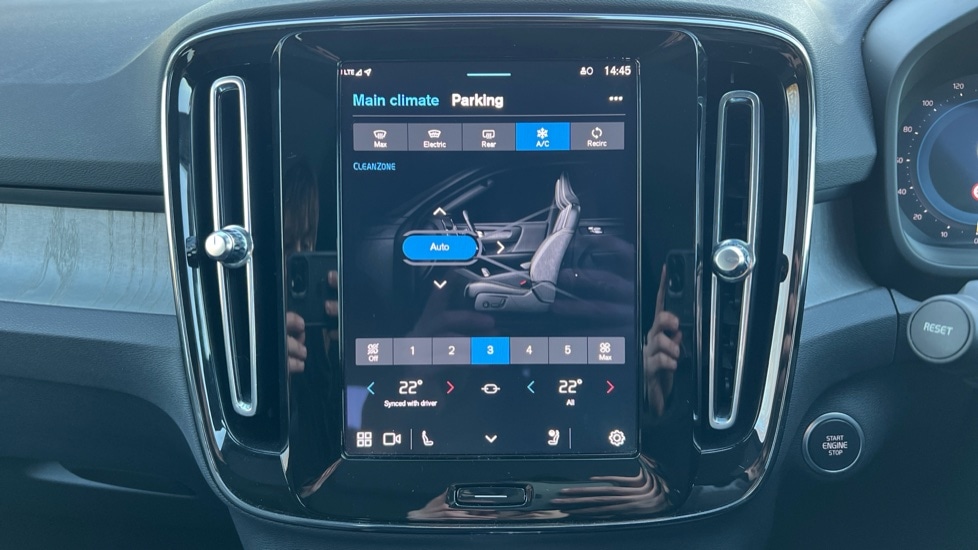 Used Volvo XC40 2024 for sale - 76873325: Photo 36