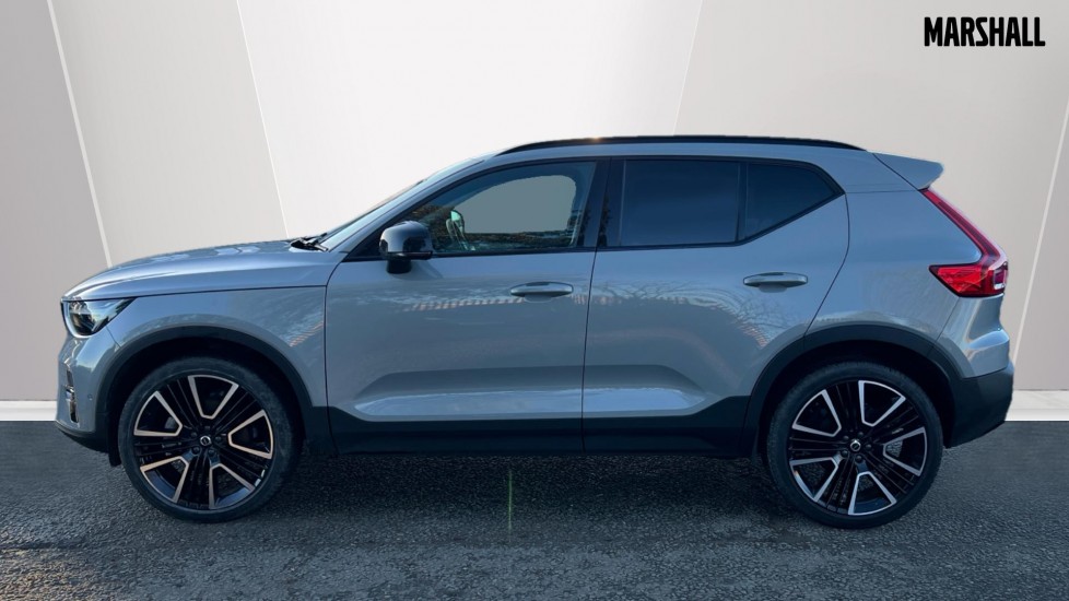 Used Volvo XC40 2024 for sale - 76873325: Photo 8