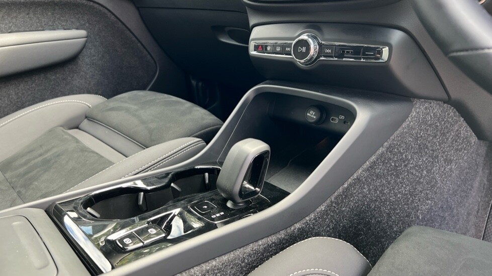 Used Volvo XC40 2025 for sale - 76007620: Photo 14