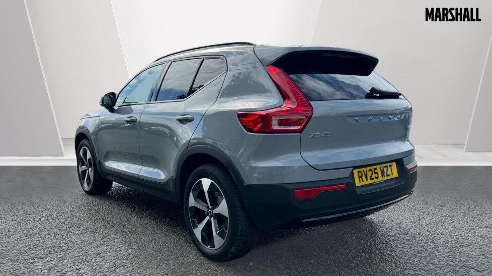 Used Volvo XC40 2025 for sale - 76007620: Photo 2