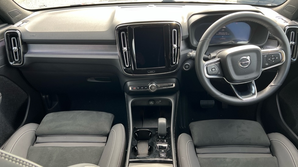 Used Volvo XC40 2025 for sale - 76007620: Photo 21