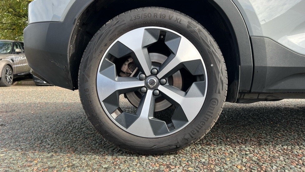 Used Volvo XC40 2025 for sale - 76007620: Photo 24