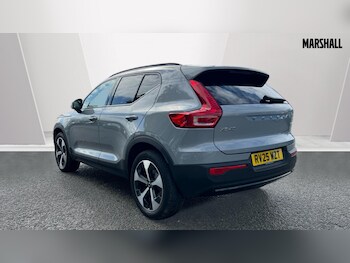 Used Volvo XC40 2025 for sale - 76007620: Photo 2