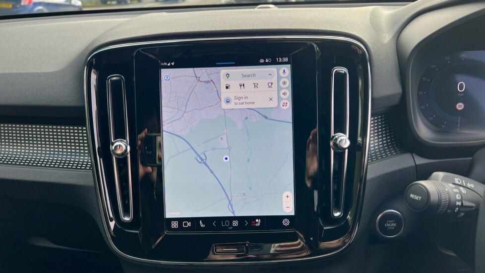 Used Volvo XC40 2025 for sale - 76007620: Photo 31