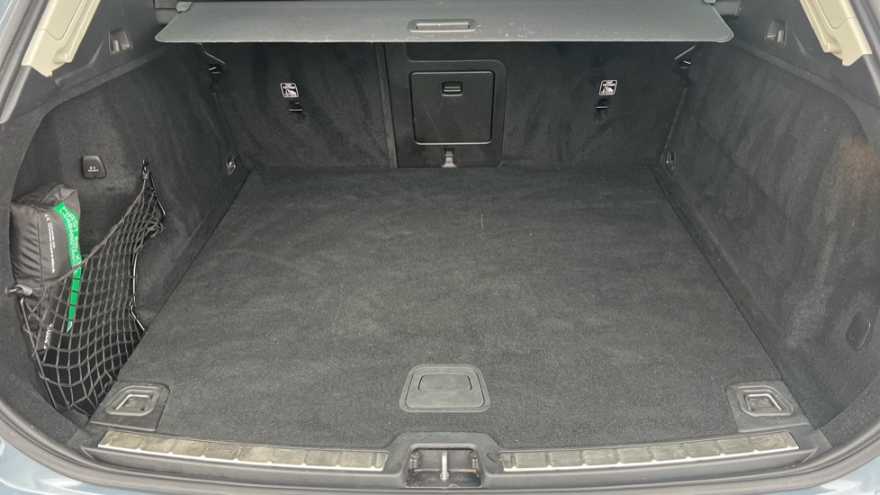 Used Volvo XC60 2023 for sale - 76873039: Photo 17