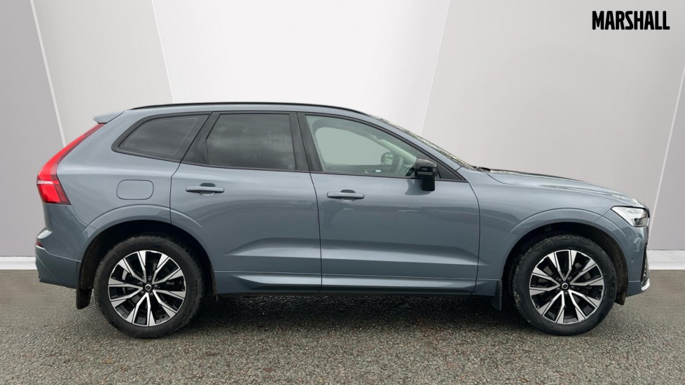 Used Volvo XC60 2023 for sale - 76873039: Photo 3