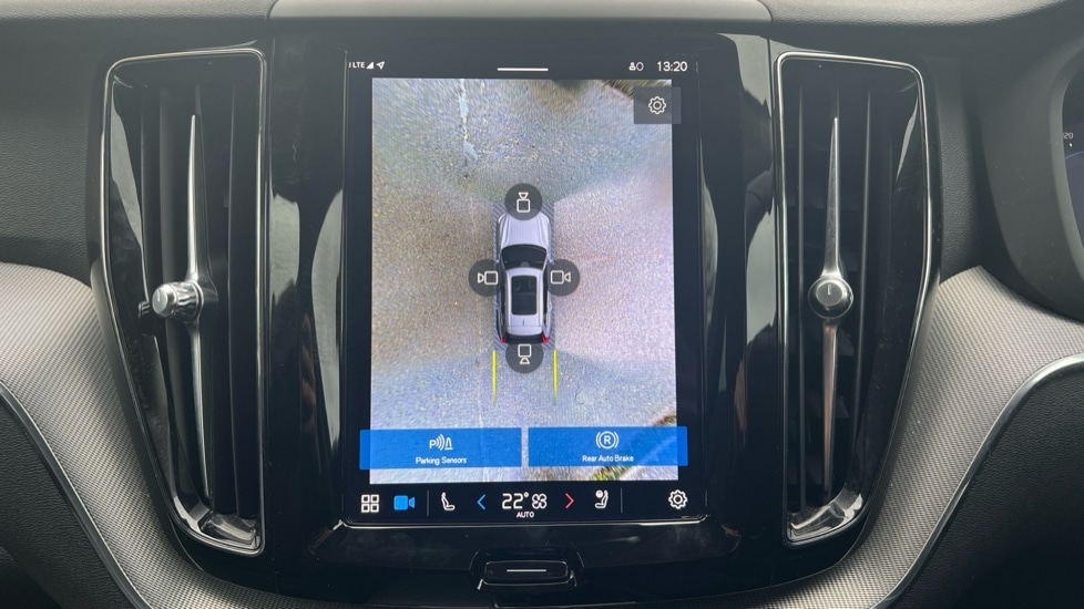 Used Volvo XC60 2023 for sale - 76873039: Photo 32