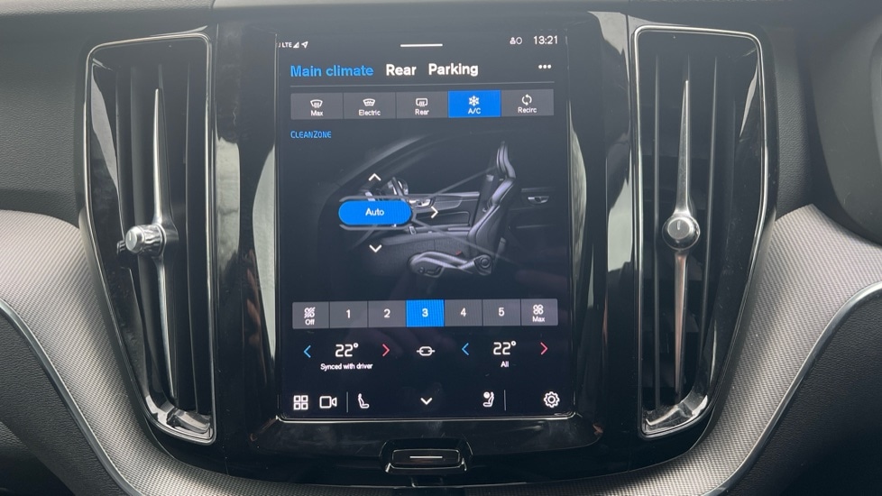 Used Volvo XC60 2023 for sale - 76873039: Photo 35