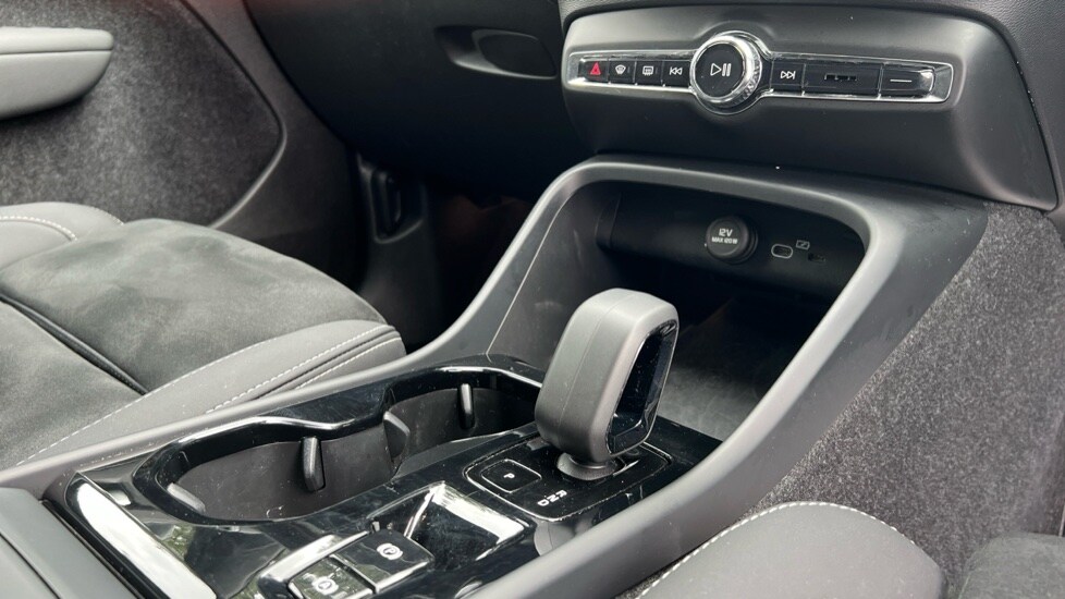 Used Volvo XC40 2025 for sale - 75922061: Photo 14