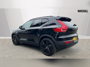 Used Volvo XC40 2025 for sale - 75922061: Photo 2