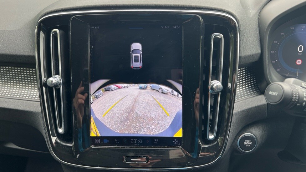 Used Volvo XC40 2025 for sale - 75922061: Photo 32