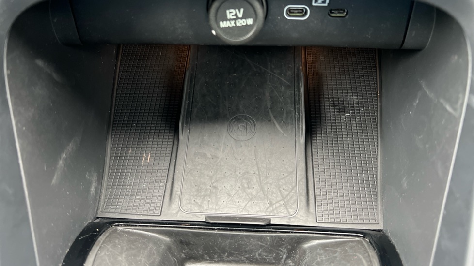 Used Volvo XC40 2025 for sale - 75922061: Photo 35