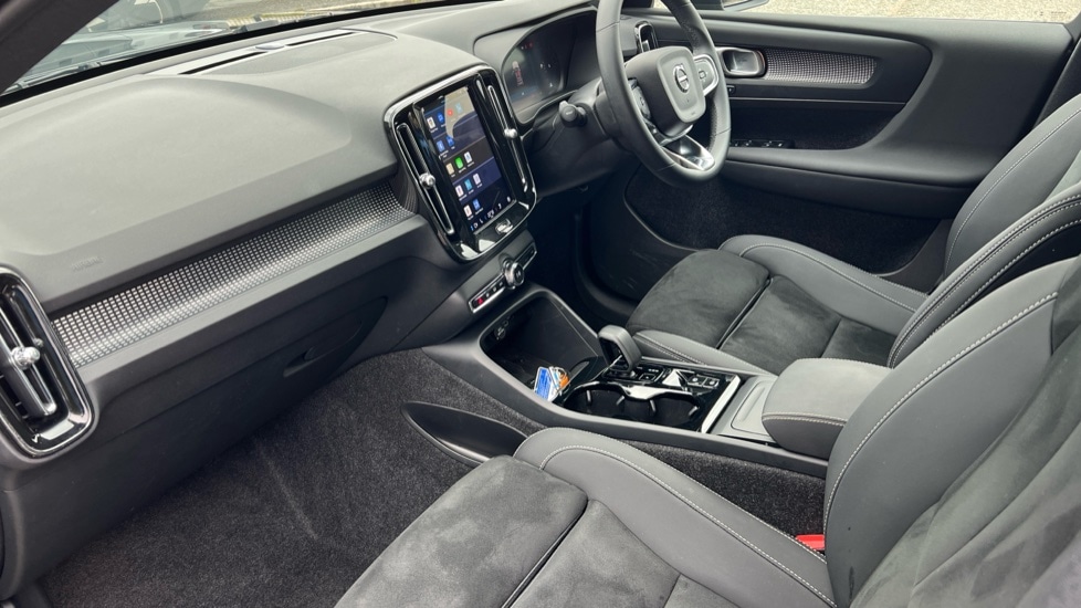 Used Volvo XC40 2025 for sale - 75922061: Photo 4