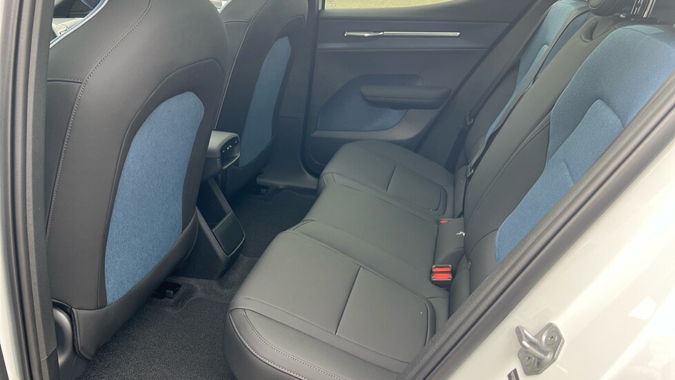 Used Volvo EX30 2025 for sale - 76539847: Photo 10
