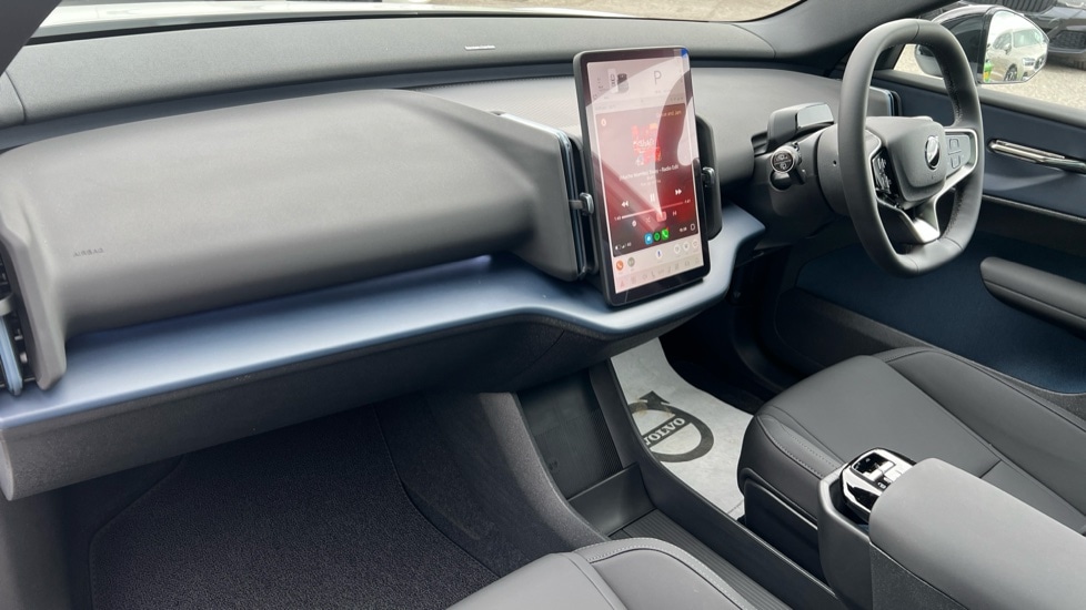 Used Volvo EX30 2025 for sale - 76539847: Photo 4