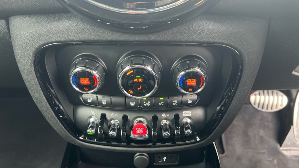 Used MINI Cooper 2023 for sale - 76869859: Photo 31