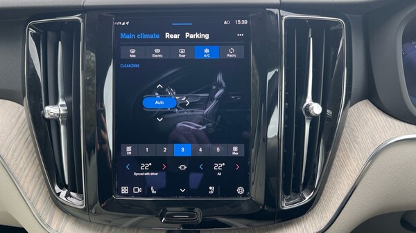 Used Volvo XC60 2023 for sale - 76145978: Photo 35