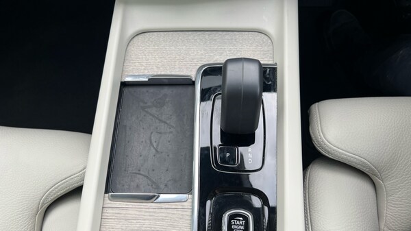 Used Volvo XC60 2023 for sale - 76145978: Photo 36