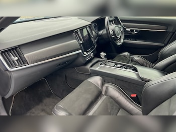 Used Volvo S90 2017 for sale - 76404701: Photo