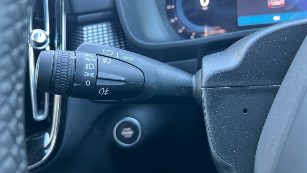 Used Volvo XC40 2024 for sale - 77060698: Photo 27