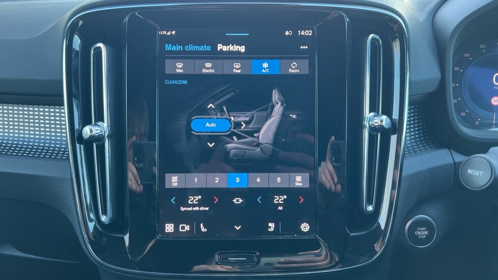 Used Volvo XC40 2024 for sale - 77060698: Photo 35