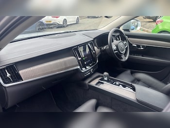 Used Volvo V90 2022 for sale - 75843964: Photo