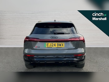 Used Audi Q8 2024 for sale - 76684370: Photo