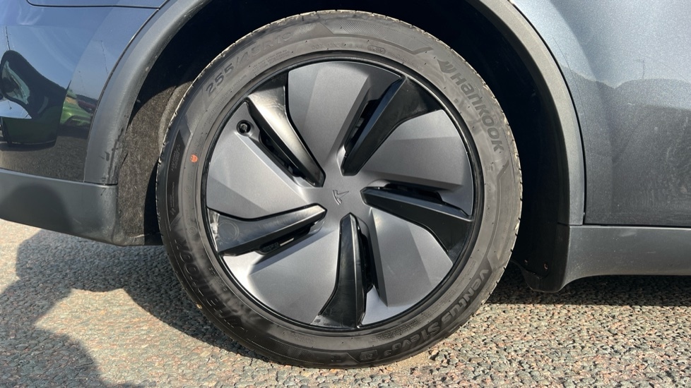 Used Tesla Model Y 2025 for sale - 76007870: Photo 19