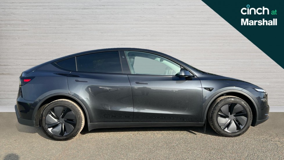 Used Tesla Model Y 2025 for sale - 76007870: Photo 2