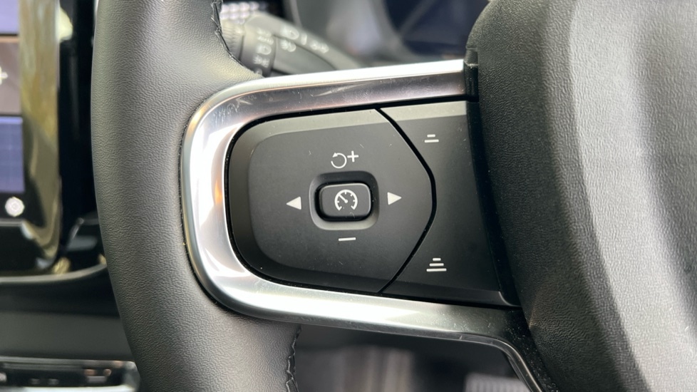 Used Volvo XC40 2025 for sale - 76872766: Photo 18