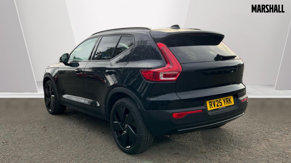 Used Volvo XC40 2025 for sale - 76872766: Photo 2